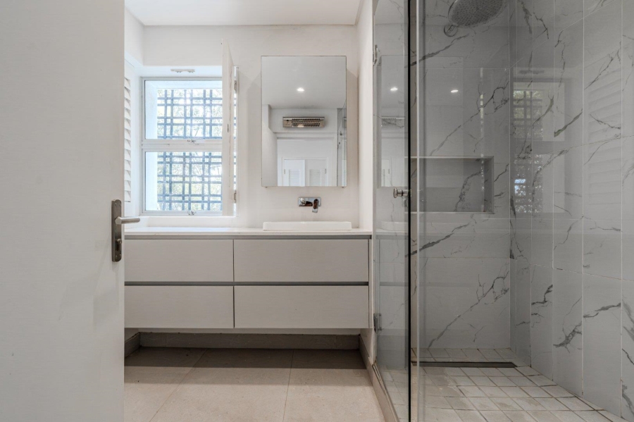 3 Bedroom Property for Sale in Bantry Bay Western Cape